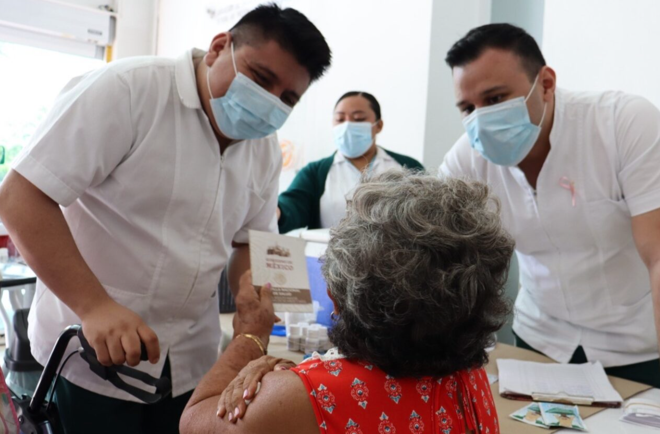 IMSS Yucatán refuerza vacunación contra influenza